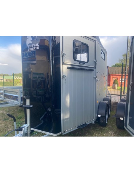 van touring cheval liberté à paris st germain en laye - chambourcy van touring cheval liberté à paris st germain en laye - chambourcy