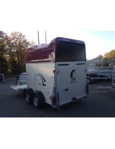 van hippomobile gris et noir. distributeur cheval liberté à Saint Germain en Laye, Vernon et Rouen