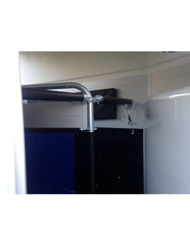 intérieur d'un hippomobile cheval liberté