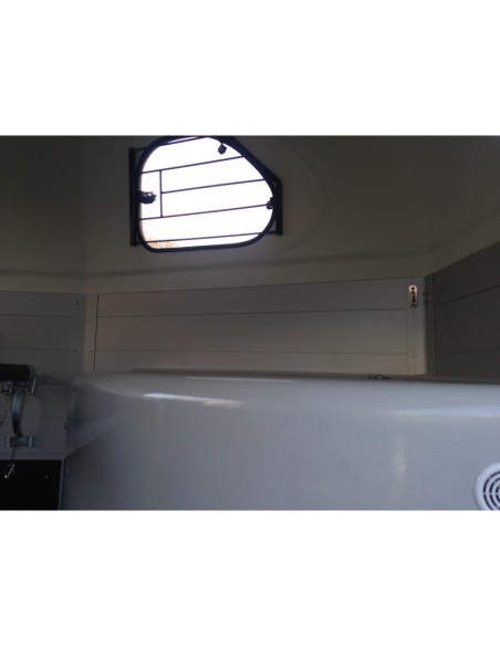 VAN HIPPOMOBILE 2000 KG