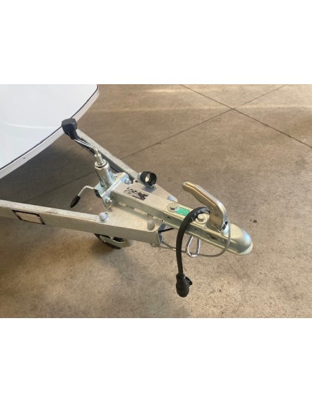 flêche du fourgon DEBON C255 BLANC non freiné flêche du fourgon DEBON C255 BLANC non freiné