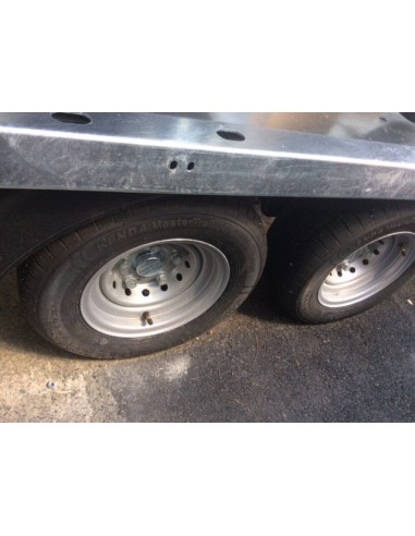 PORTE VOITURE 2700 KG 406 X 204...