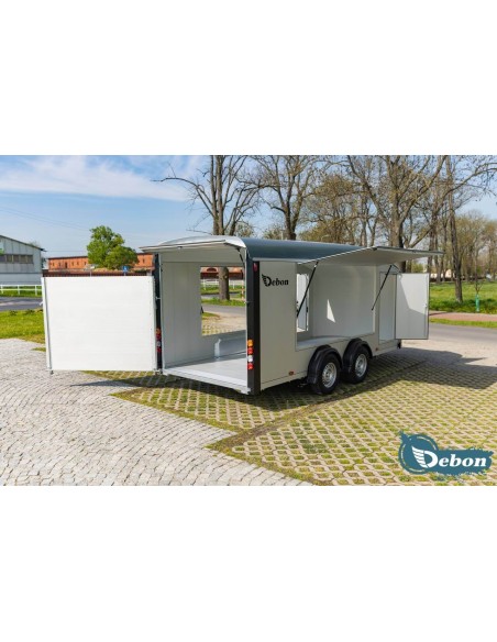 remorque fourgon debon 900 avec porte arrière ouvert, hayon et porte latérale ouvertes