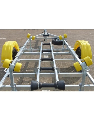 PORTE BATEAU MOTEUR 2500 KG DE PTC