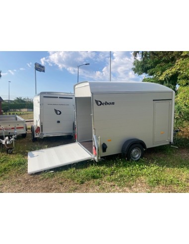 LOCATION ou vente fourgon carrossée CHAMBOURCY...