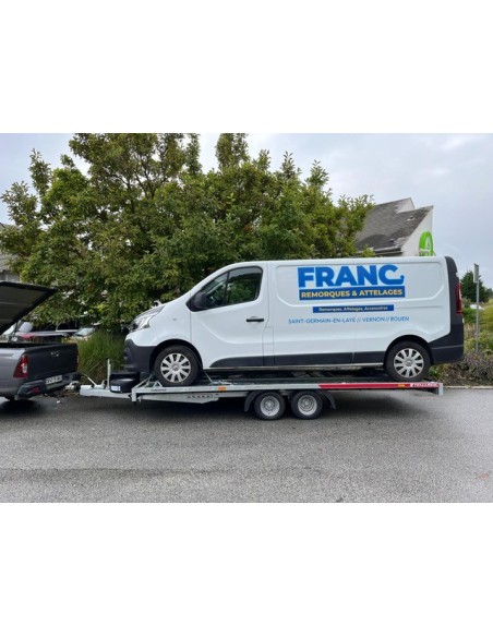 LOCATION PORTE VOITURE 2T700 4 mètres 50 CHAMBOURCY - ST GERMAIN EN LAYE