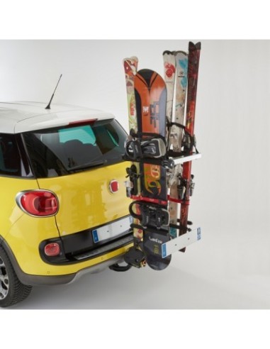 PORTE SKIS SUR ATTELAGE