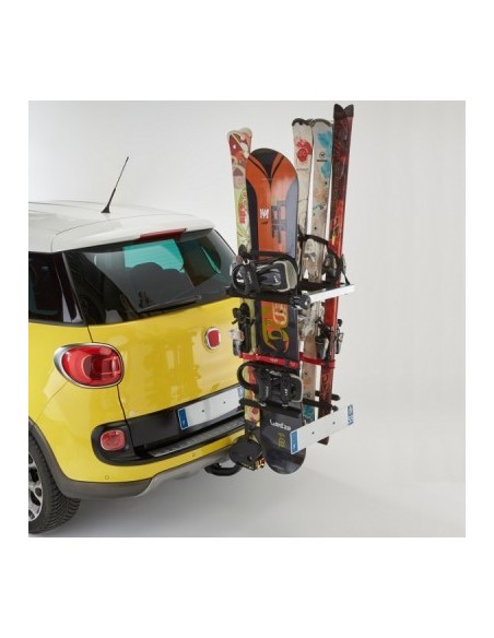 PORTE SKIS SUR ATTELAGE