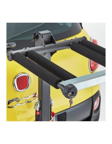 PORTE SKIS SUR ATTELAGE